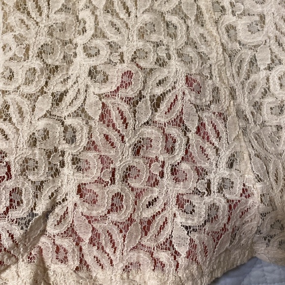 Lace tank - Picture 2 of 4